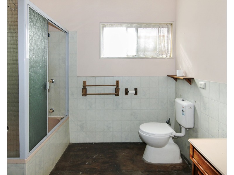 8 Islington Street, Islington NSW 2296