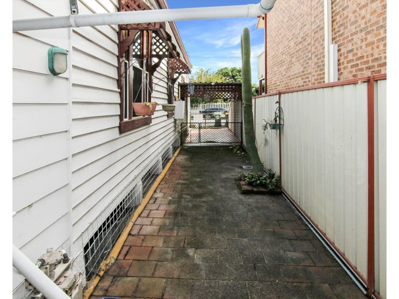 8 Islington Street, Islington NSW 2296