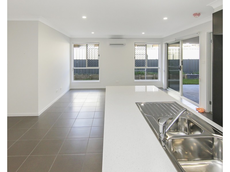 3 Turnberry Close, Fletcher NSW 2287