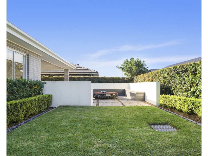 56 Seaside Boulevard, Fern Bay NSW 2295