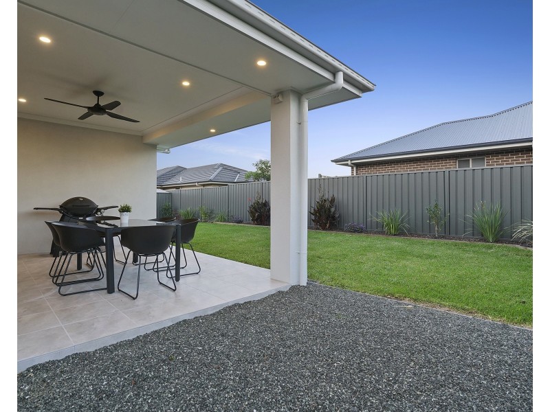 15 Dune Drive, Fern Bay NSW 2295