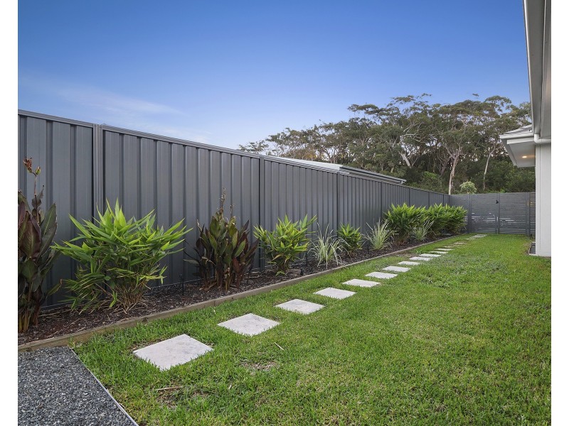 15 Dune Drive, Fern Bay NSW 2295