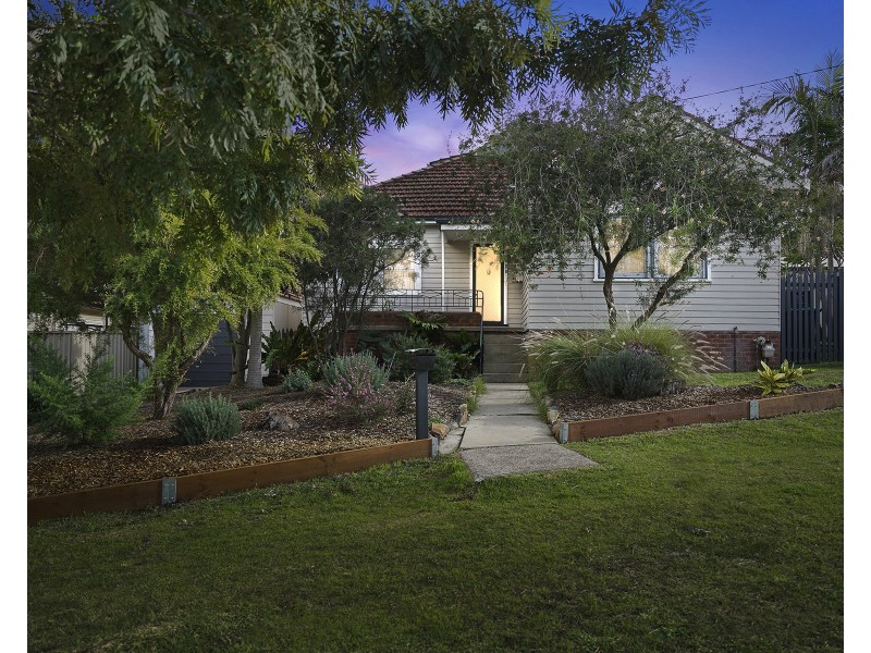 2 Clarence Road, Waratah NSW 2298