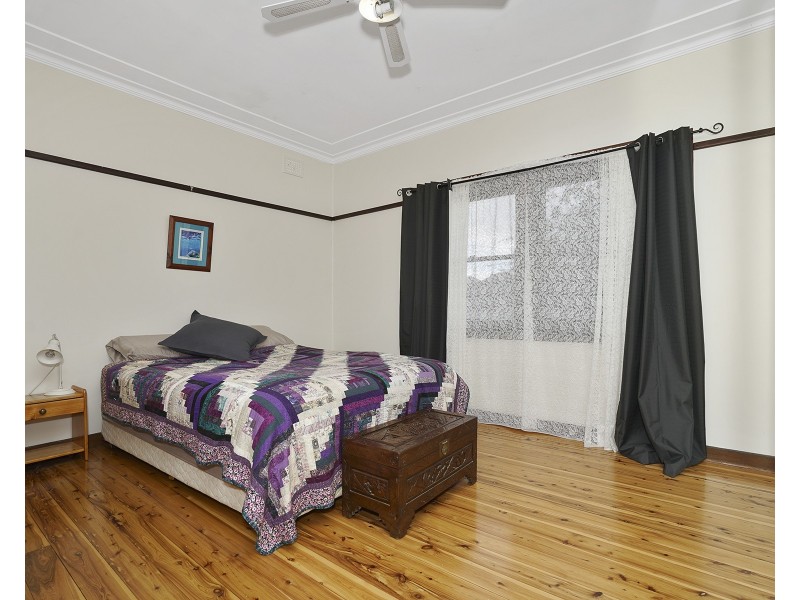 2 Clarence Road, Waratah NSW 2298