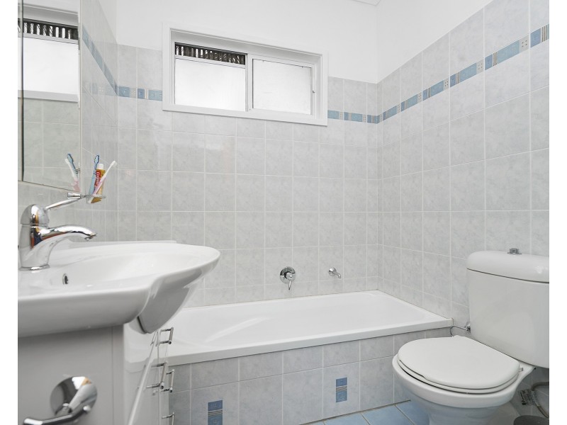 2 Clarence Road, Waratah NSW 2298