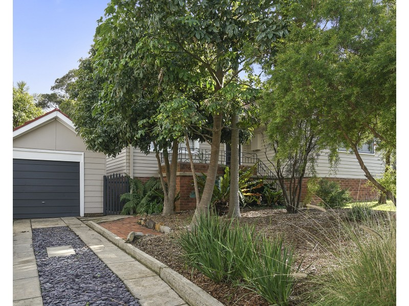 2 Clarence Road, Waratah NSW 2298