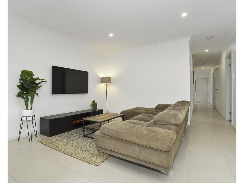 7/23 Lilian Street, Glendale NSW 2285