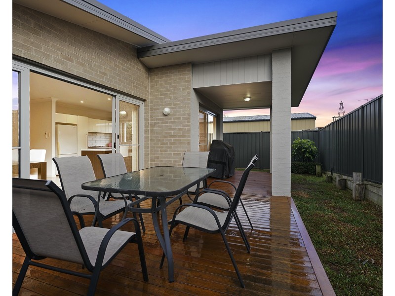 7/23 Lilian Street, Glendale NSW 2285