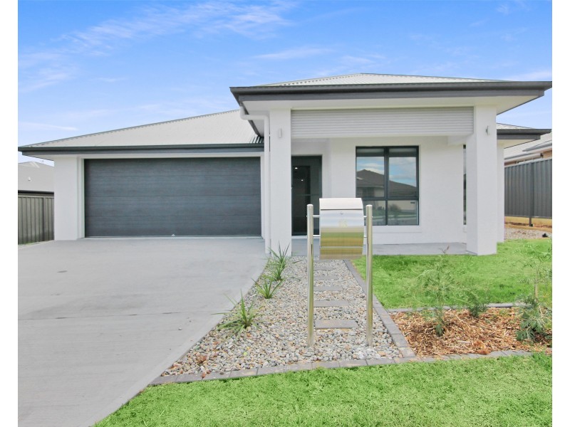 15 Lancaster Street, Thornton NSW 2322