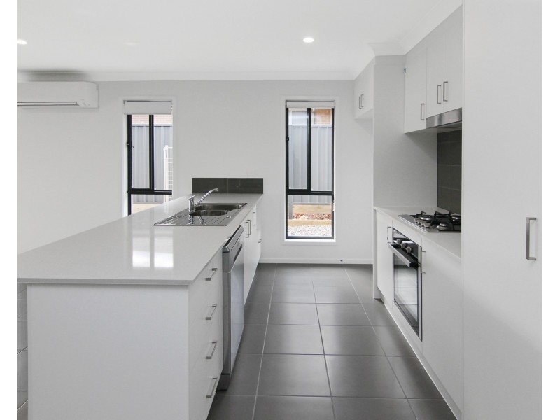 15 Lancaster Street, Thornton NSW 2322