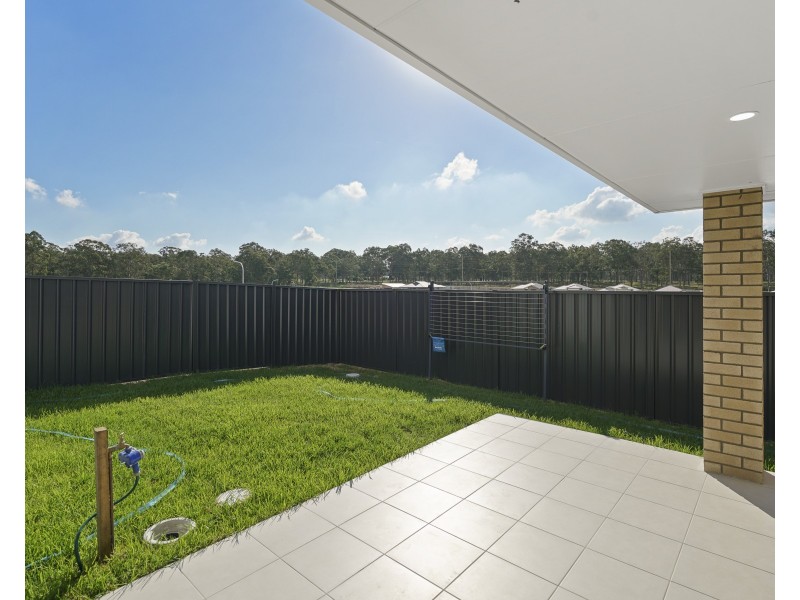 2/7  Parkham Street, Thornton NSW 2322