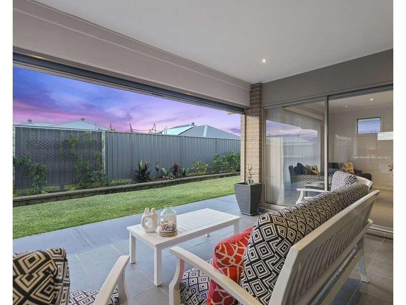 11 Sygna Street, Fern Bay NSW 2295