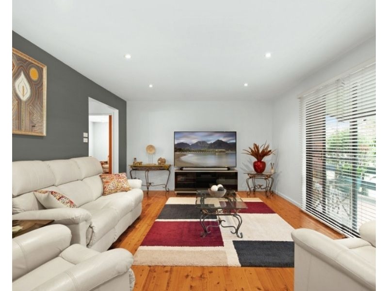 24 Galway Crescent, Metford NSW 2323