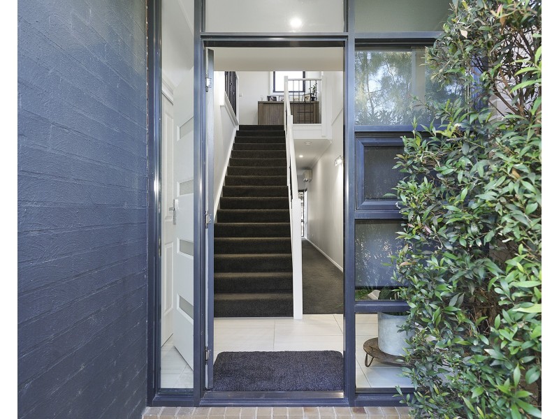 28 Kestrel Circuit, Shortland NSW 2307