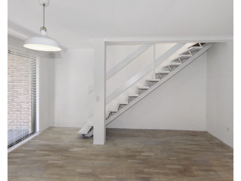 6/61 Nesca Parade, The Hill NSW 2300