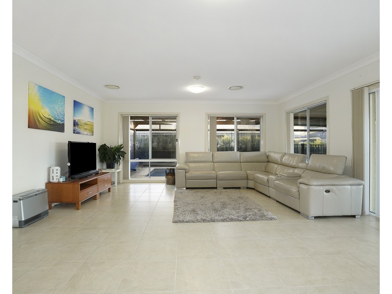 7 Stringybark Drive, Fern Bay NSW 2295