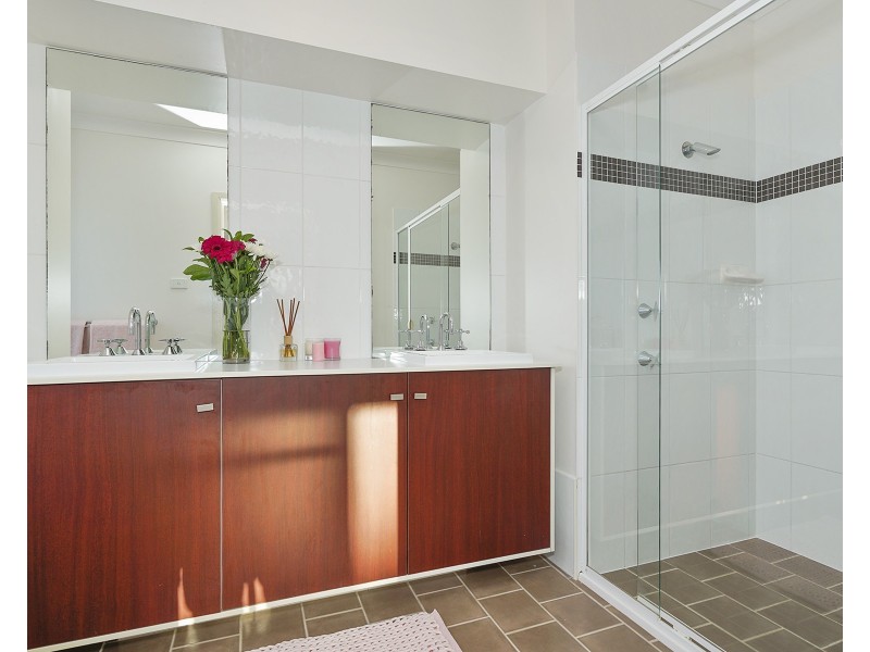 7 Stringybark Drive, Fern Bay NSW 2295