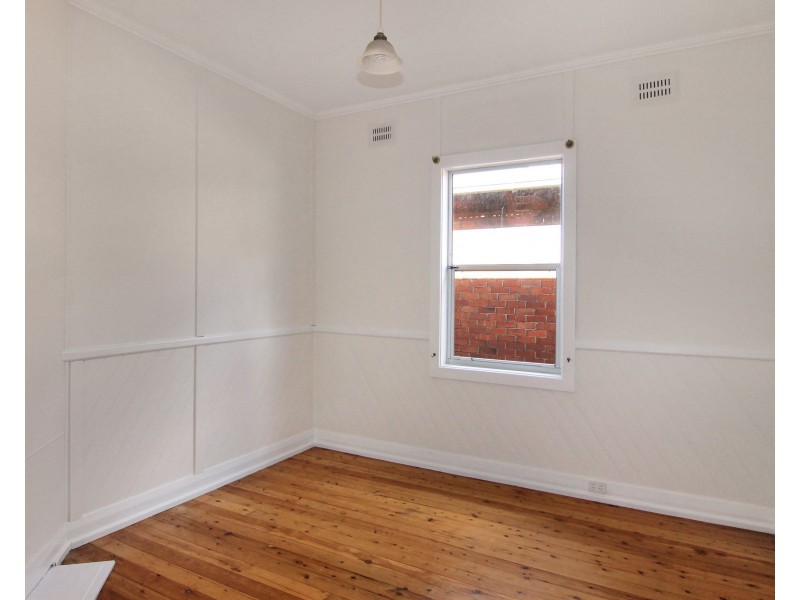 4 Queens Road, Tighes Hill NSW 2297