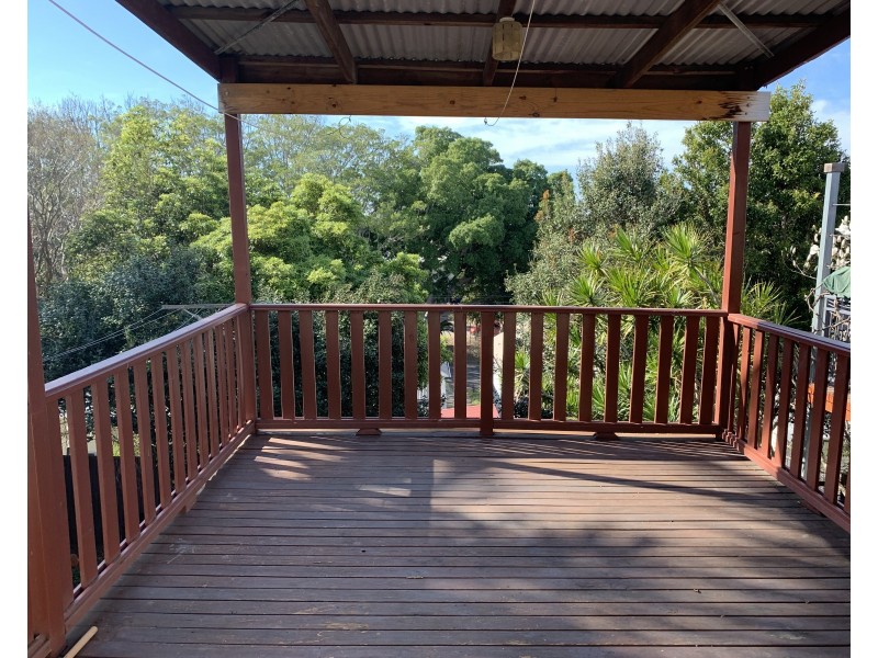 4 Queens Road, Tighes Hill NSW 2297