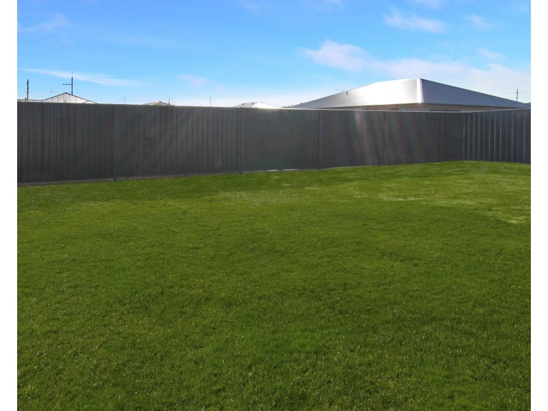 18 Parrott Street, Boolaroo NSW 2284