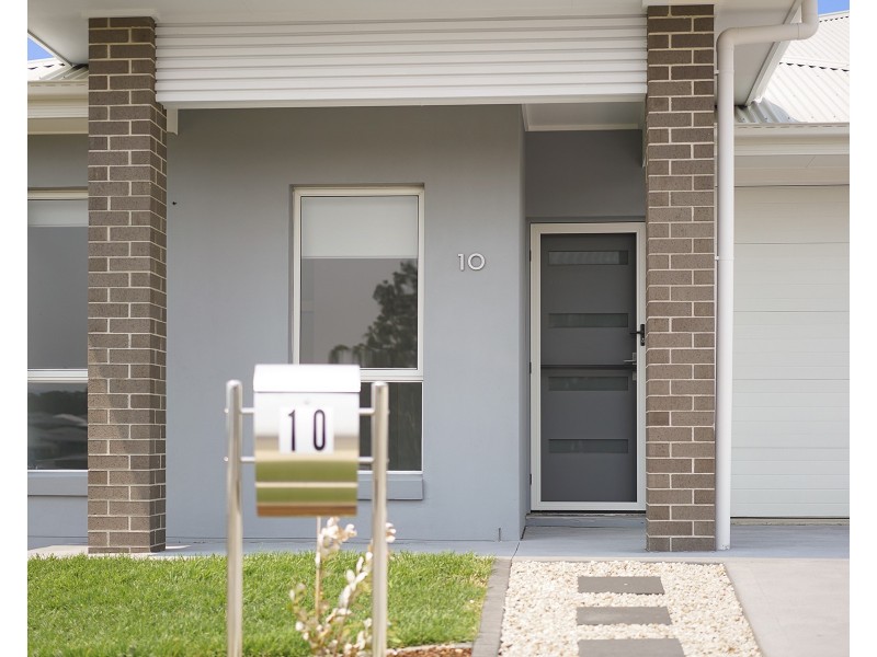 10 Kurrabung Drive, Fletcher NSW 2287