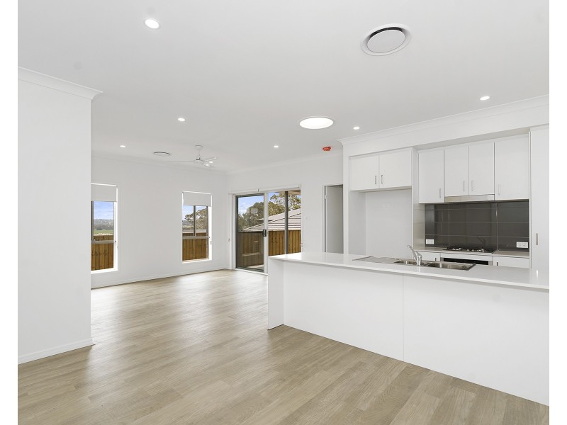 10 Kurrabung Drive, Fletcher NSW 2287