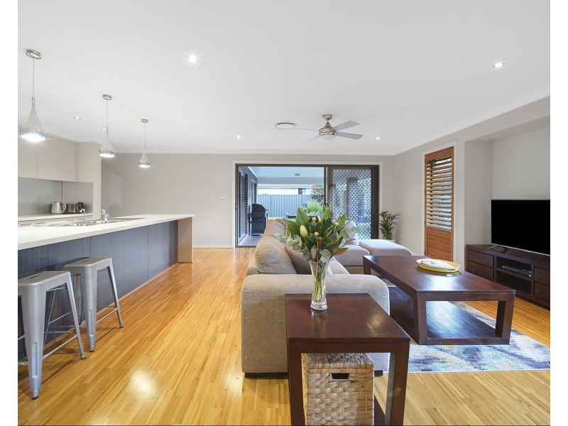 3 Tooroong Road, Fern Bay NSW 2295