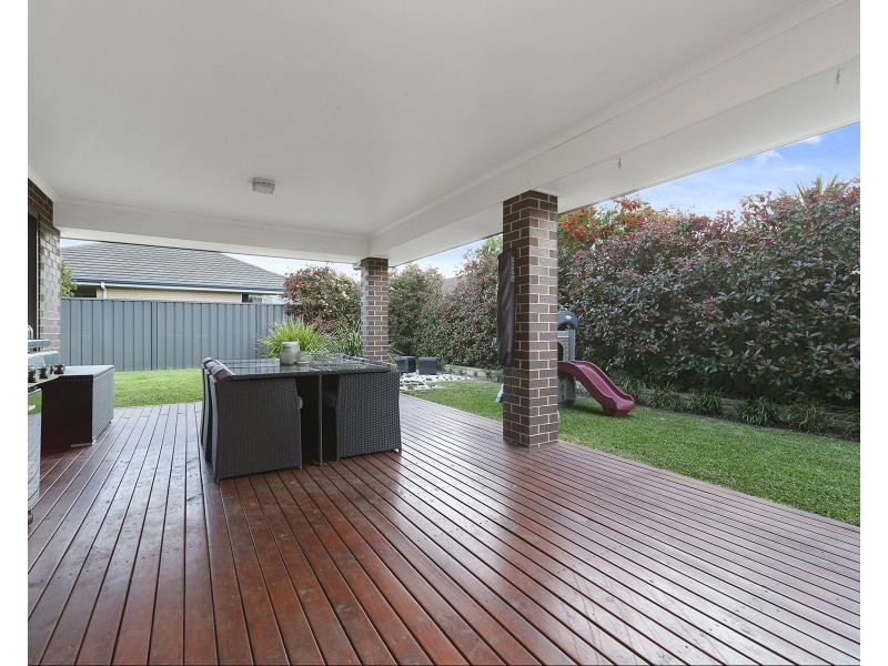 3 Tooroong Road, Fern Bay NSW 2295