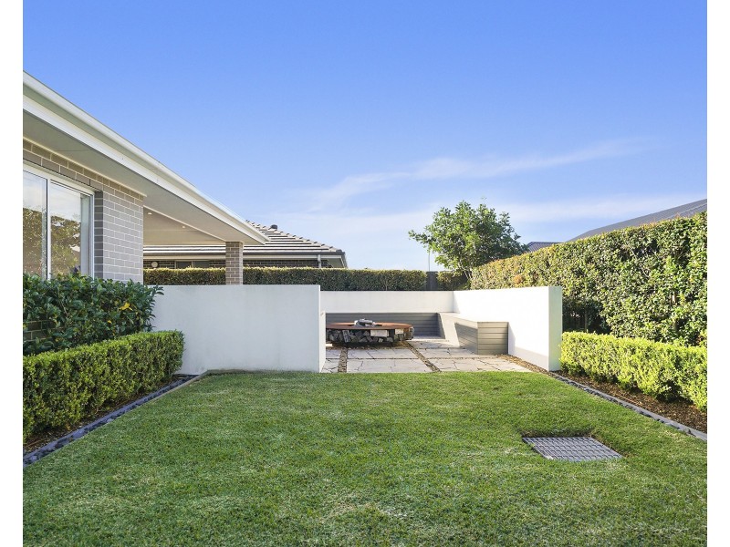 56 Seaside Boulevard, Fern Bay NSW 2295