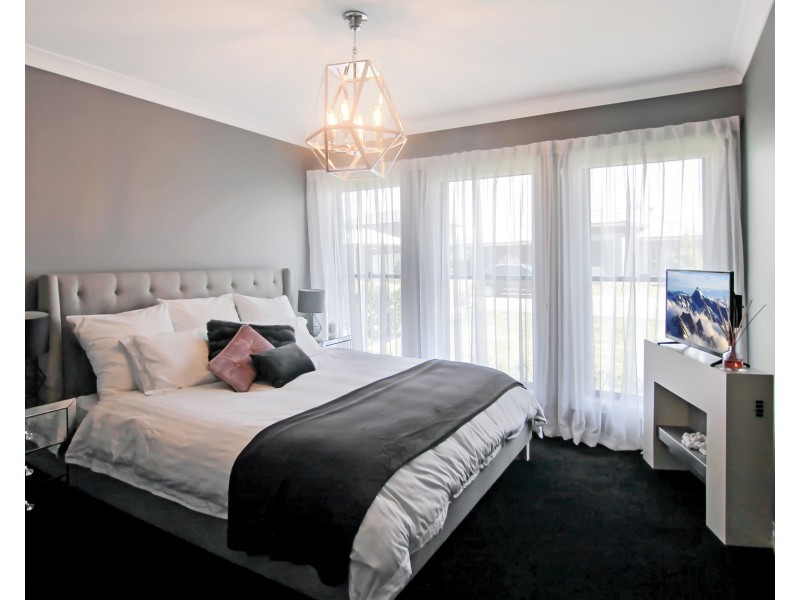 18 Apple Street, Fern Bay NSW 2295