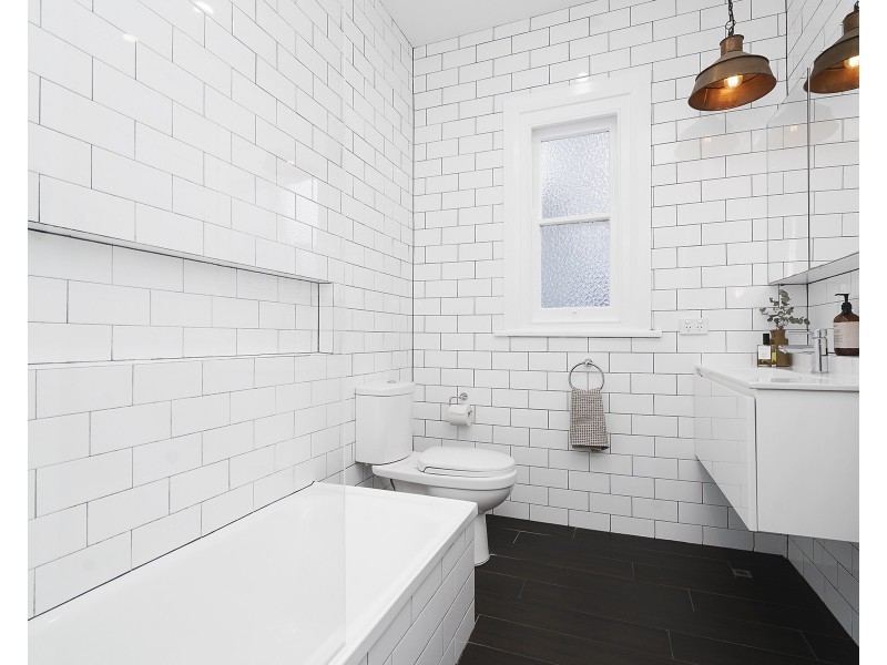 278 Glebe Road, Hamilton South NSW 2303