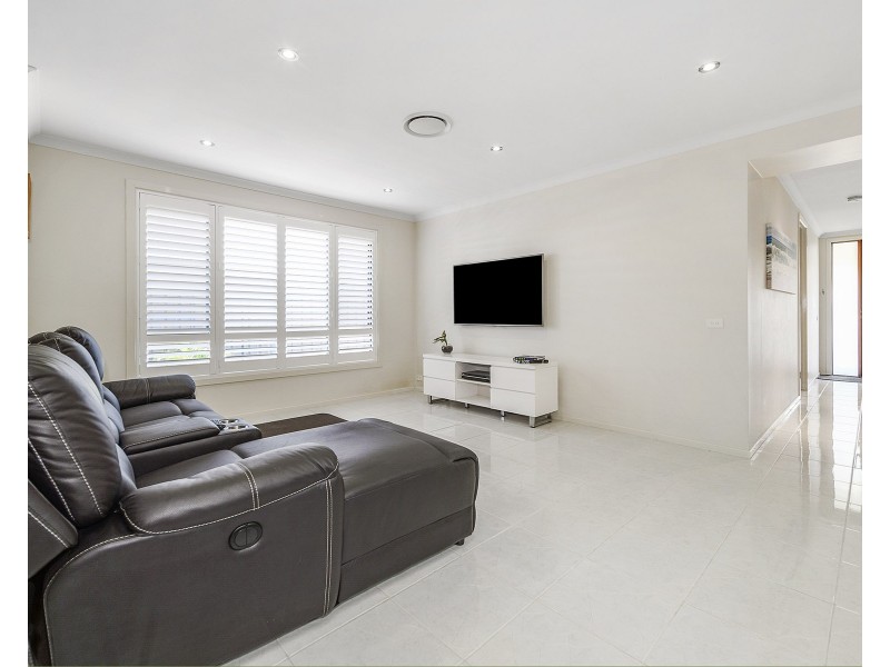 22 Oimara Street, Fern Bay NSW 2295