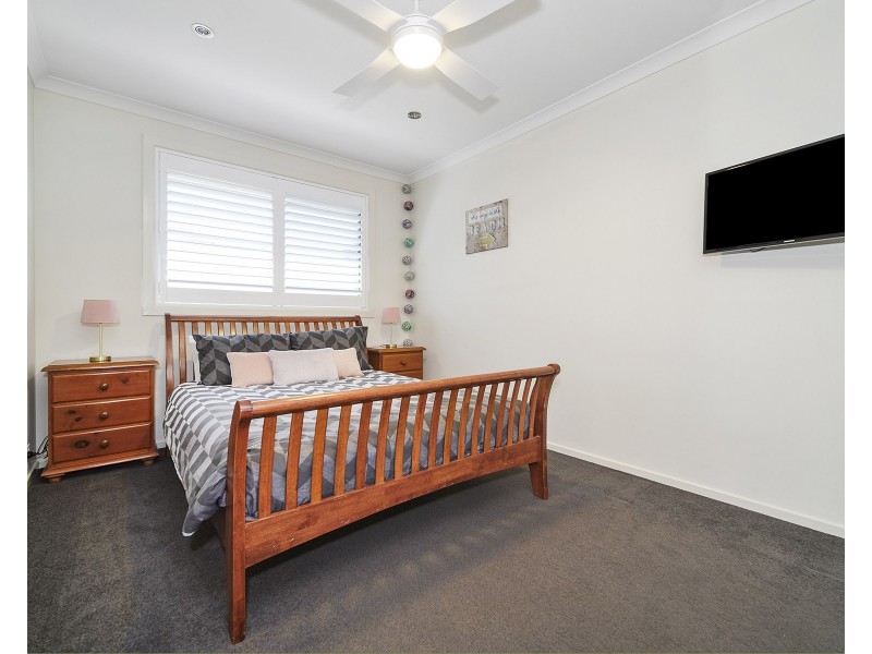 22 Oimara Street, Fern Bay NSW 2295