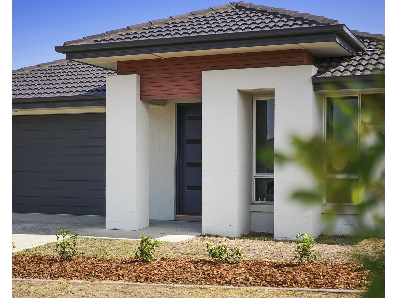 19 Tenyo Street, Cameron Park NSW 2285