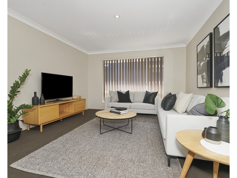 19 Tenyo Street, Cameron Park NSW 2285