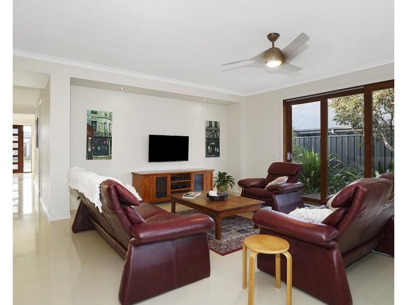 4 Munmora Avenue, Fern Bay NSW 2295