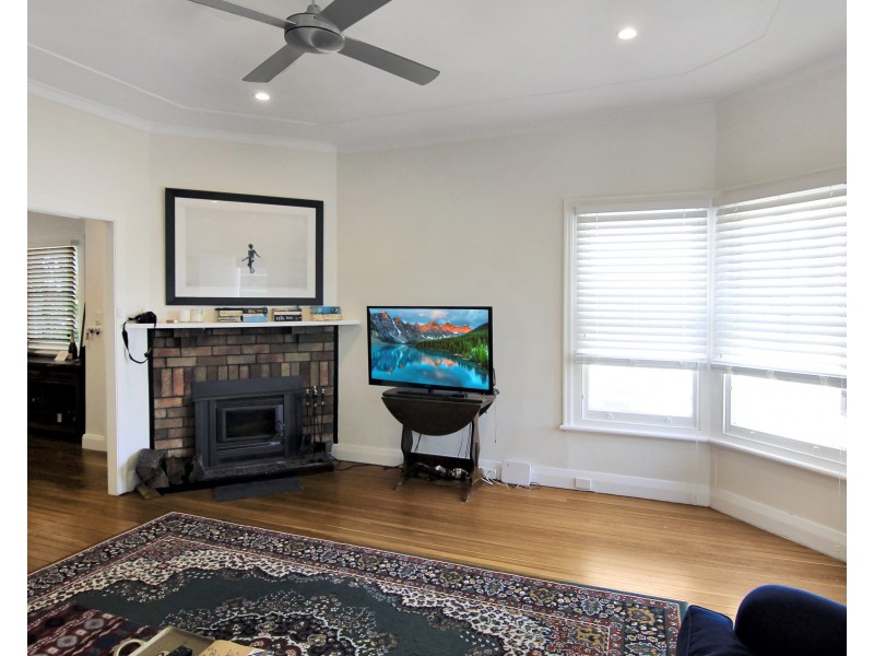 33 Bulkara Street, Adamstown Heights NSW 2289