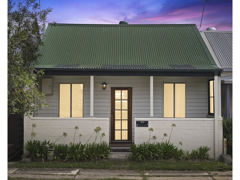 3 Bourke Street, Carrington NSW 2294