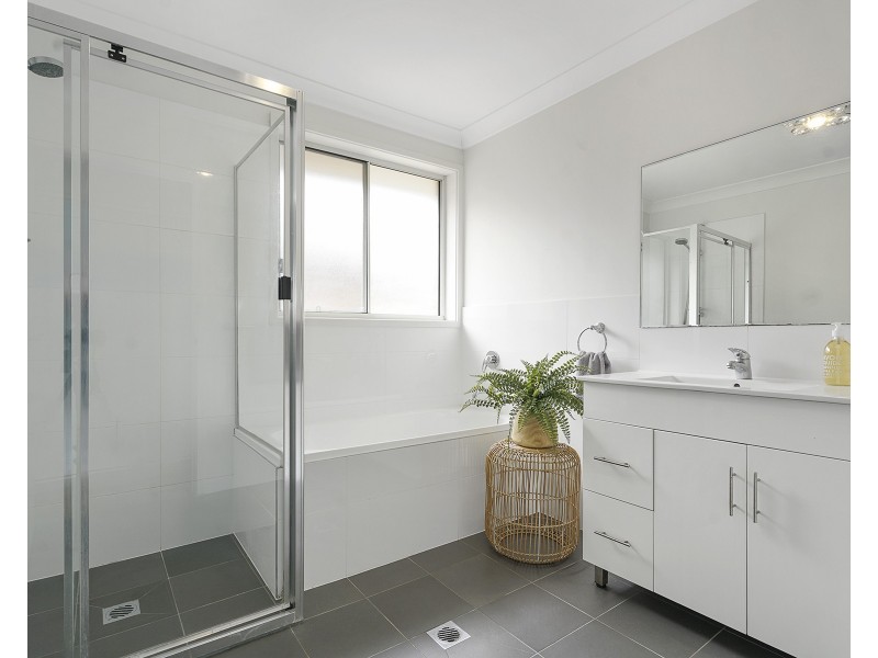 22 Crestview Street, Fletcher NSW 2287