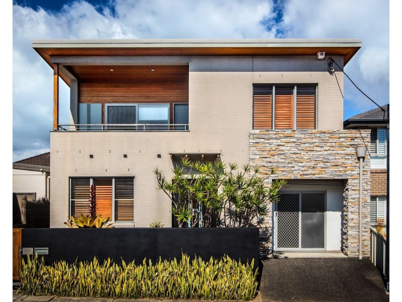 12 Robey Street, Merewether NSW 2291