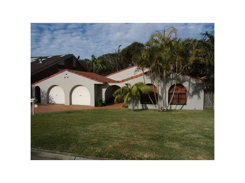 118 Chepana Street, Lake Cathie NSW 2445