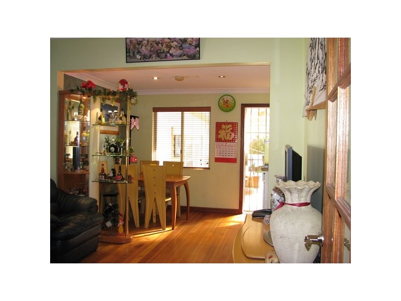 3 Blakesley St, Carlton NSW 2218