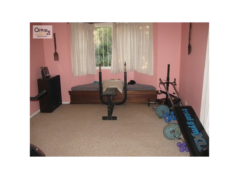 24 Ogilvy St, Peakhurst NSW 2210