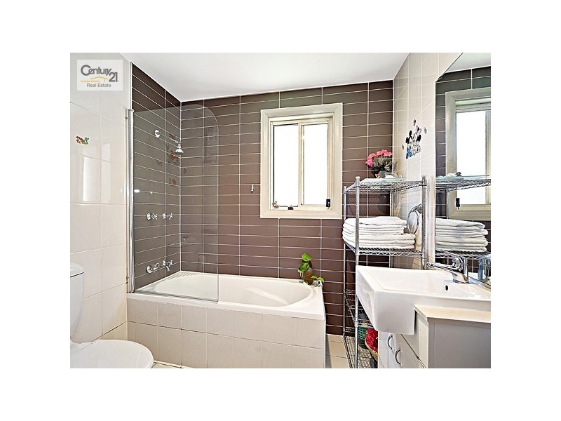 6 Anderson Rd, Mortdale NSW 2223