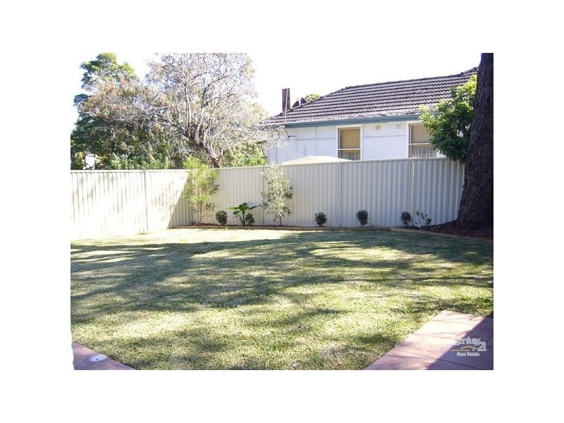 24a Trafalgar St, Peakhurst NSW 2210