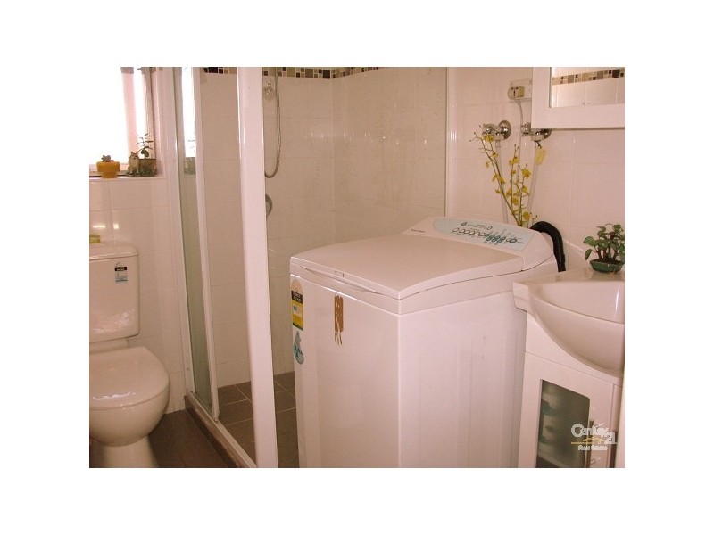 10/82 Cronulla St, Carlton NSW 2218