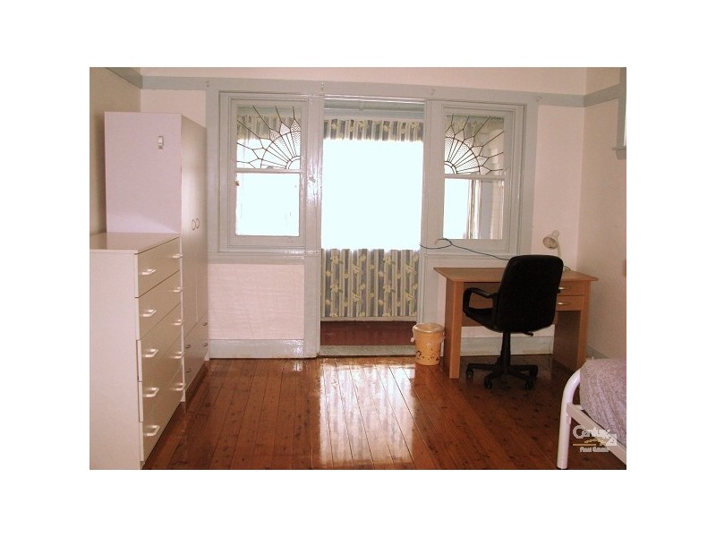 214 Carrington Ave, Hurstville NSW 2220