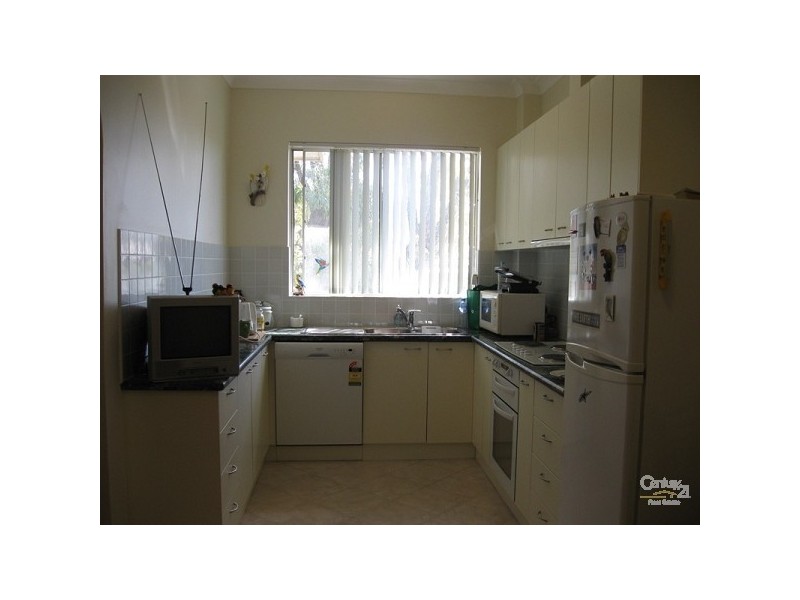 8/34-36 Shaftsbury St, Carlton NSW 2218