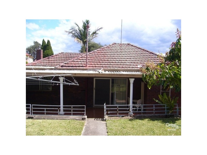 17 Rosebank Cres, Hurstville NSW 2220