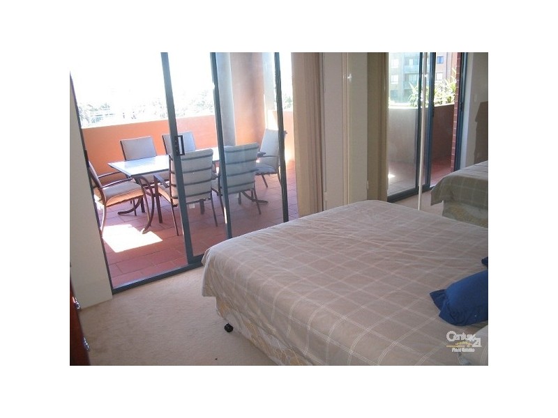 35/2-8 Bridge St, Hurstville NSW 2220